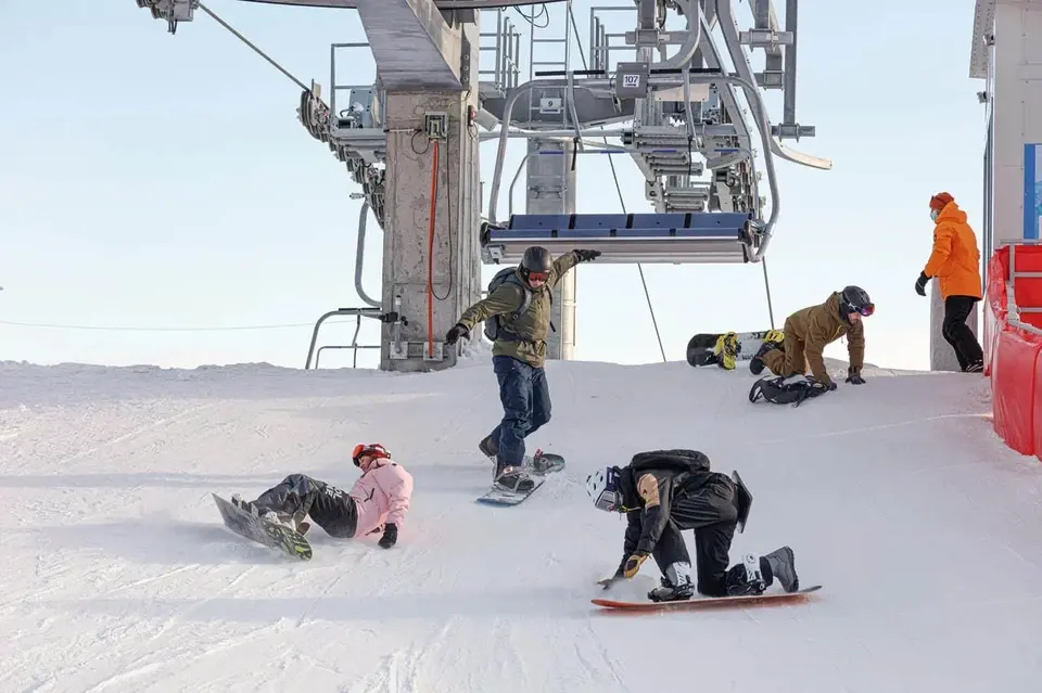 Новая служба на горе в Шерегеше